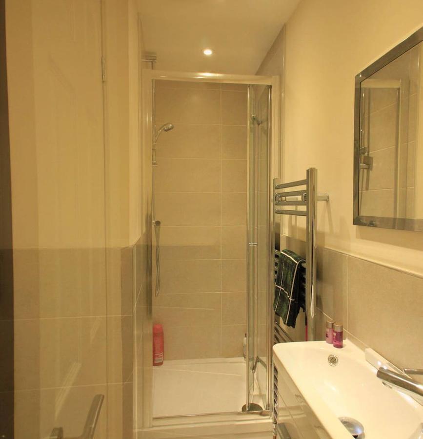 Entire Apartment In Эдинбург Экстерьер фото